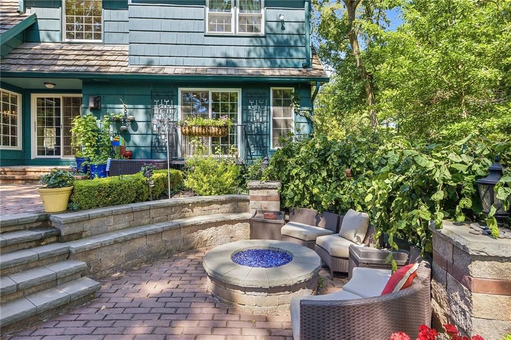 11101 BELLEVIEW Avenue — photo 47