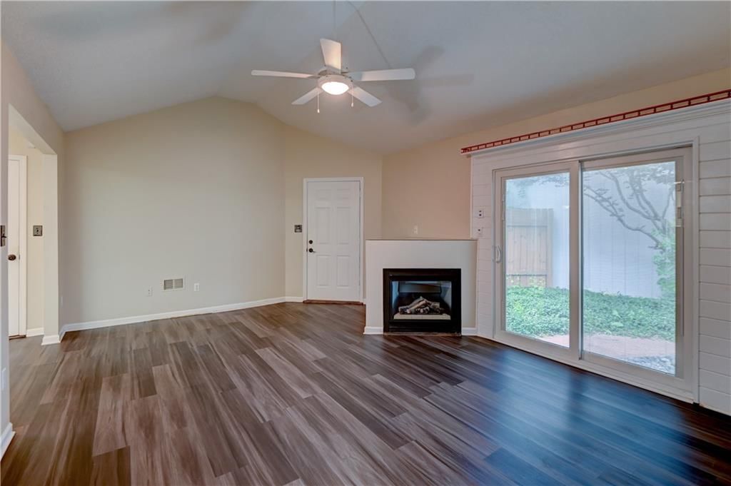 1429 Birdseye Court — photo 8