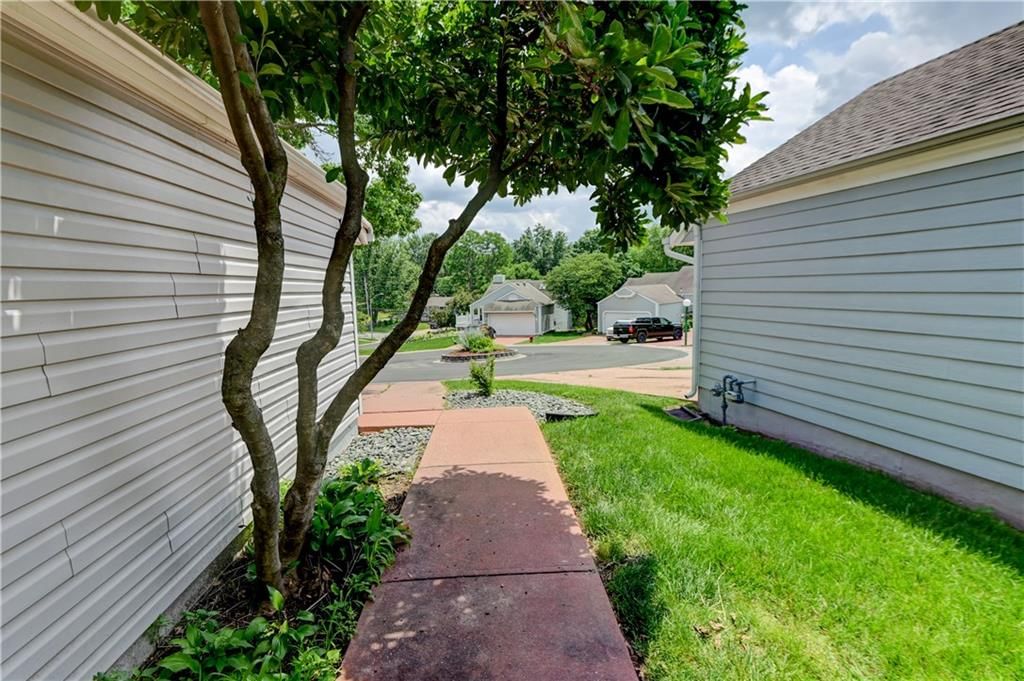 1429 Birdseye Court — photo 34