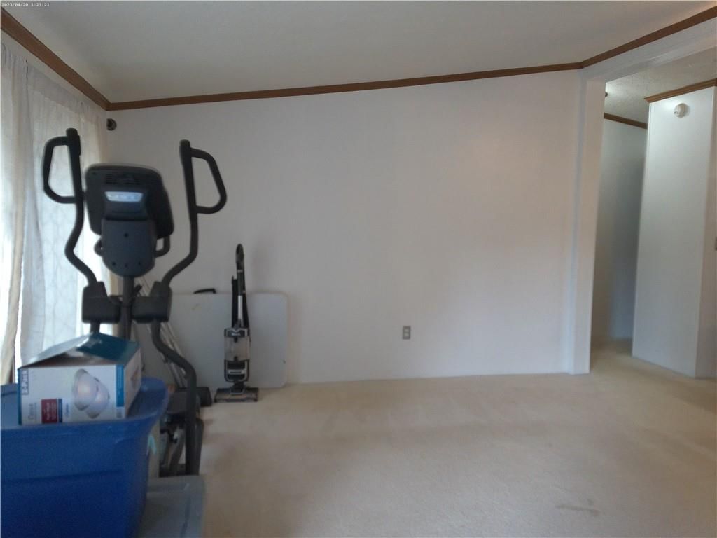 320 W South Street — photo 3