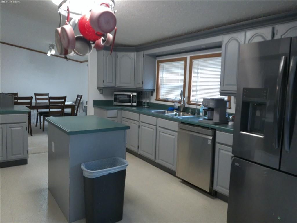 320 W South Street — photo 5