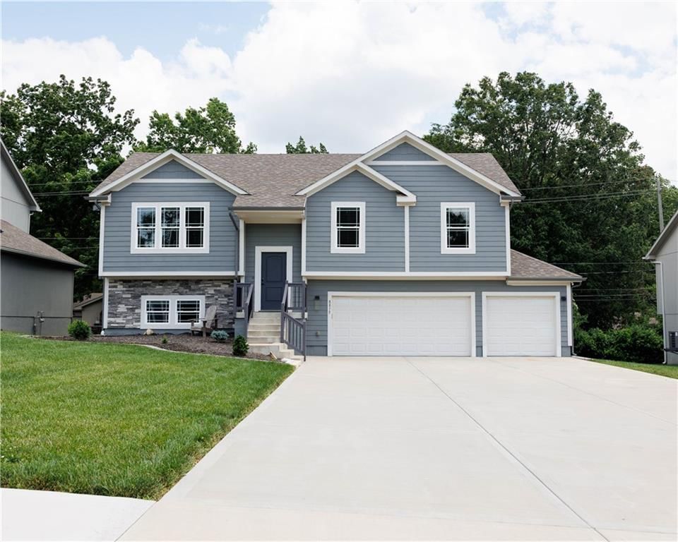 8815 W Longview Parkway — photo 2