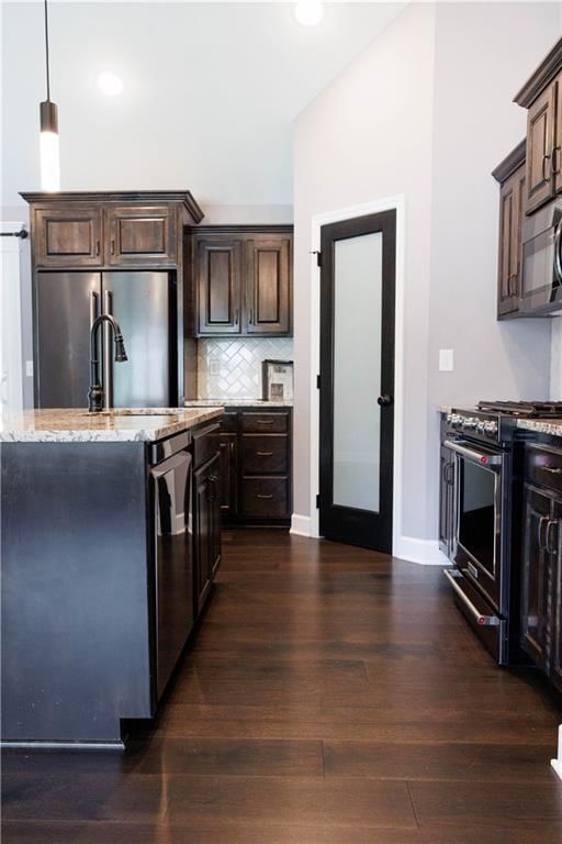 8815 W Longview Parkway — photo 10