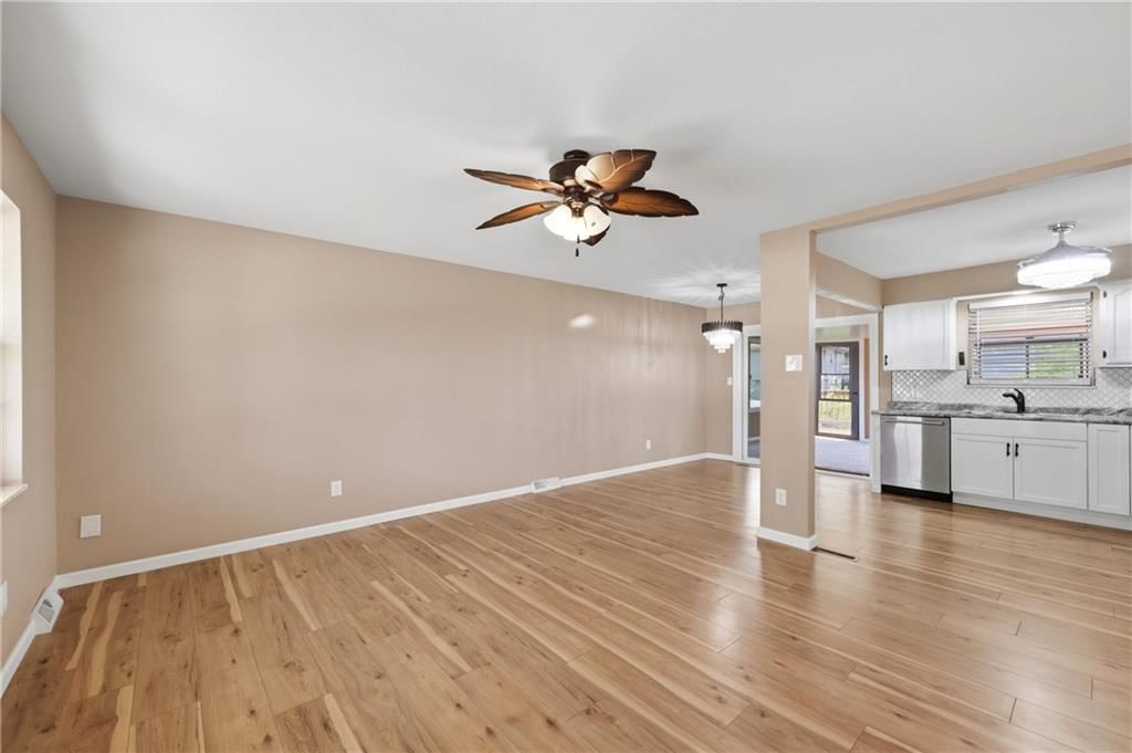 643 N 62nd Terrace — photo 3