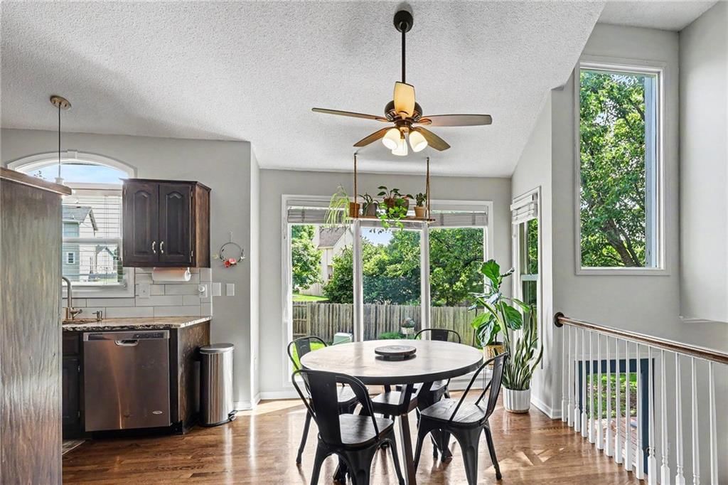 21620 W 53rd Street — photo 9