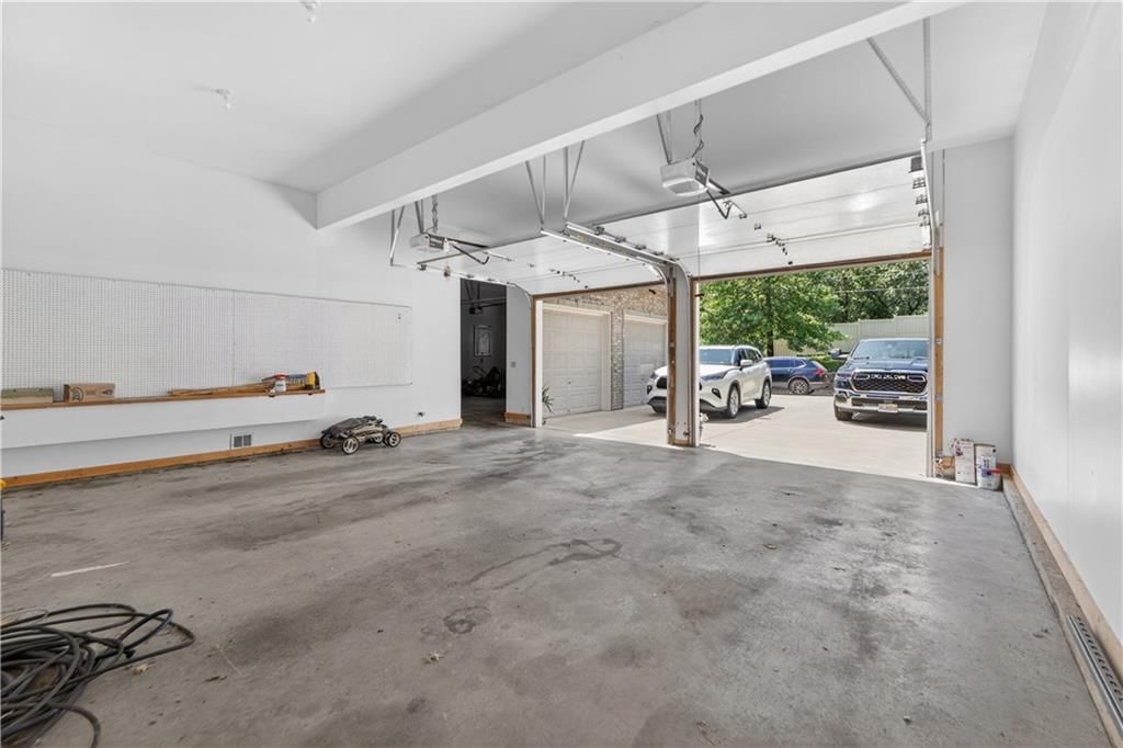 15526 Evans Road — photo 95