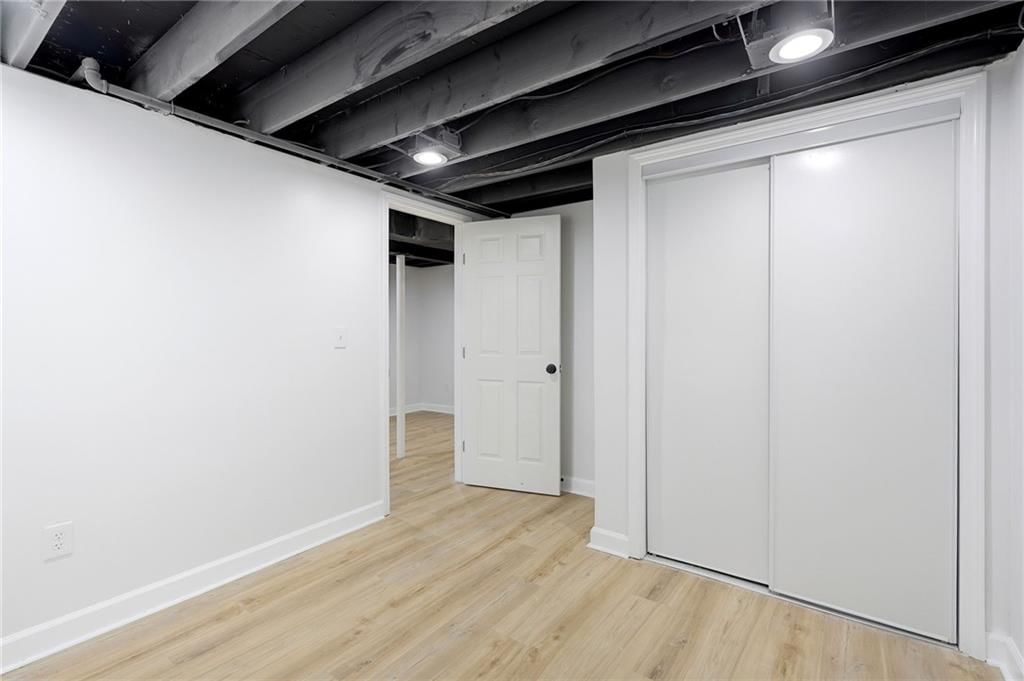 2424 NW Leann Drive — photo 33