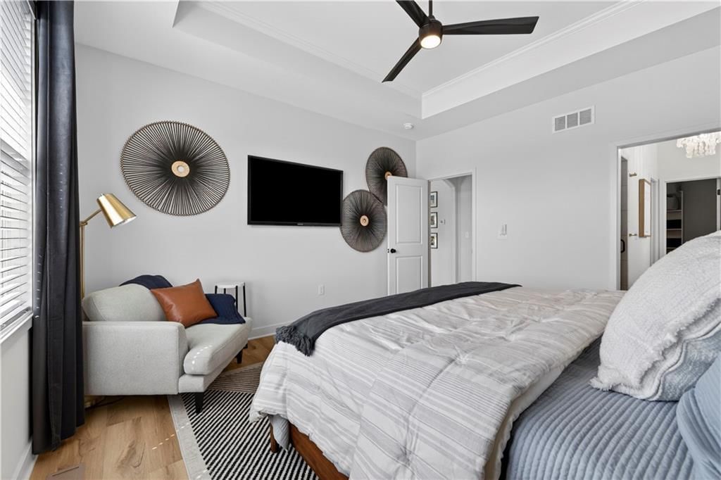 18702 Theden Street — photo 23