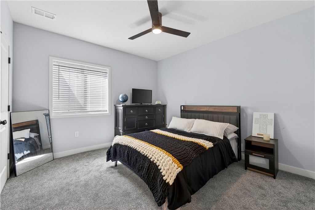 18702 Theden Street — photo 35