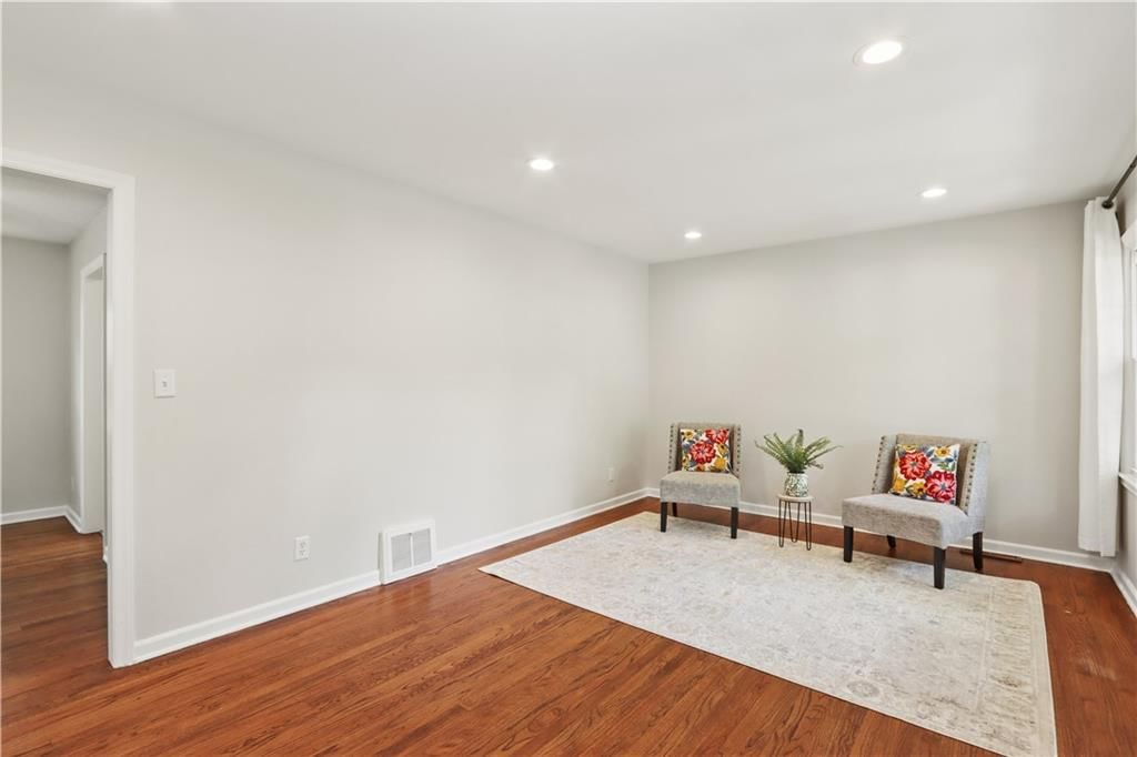 701 W 91st Street — photo 4