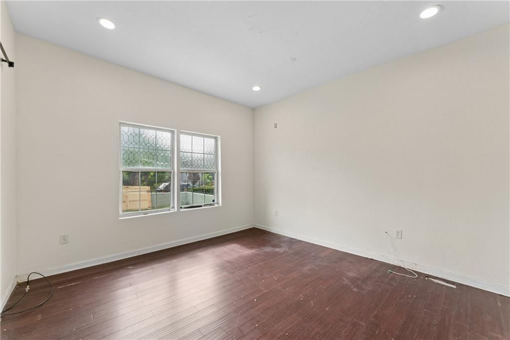 24 S 11th Street — photo 8