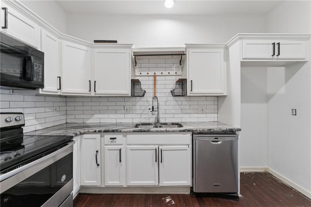 24 S 11th Street — photo 25