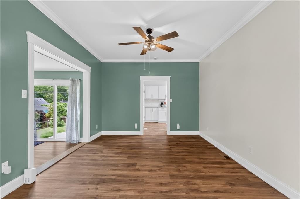 918 N Claremont Street — photo 10