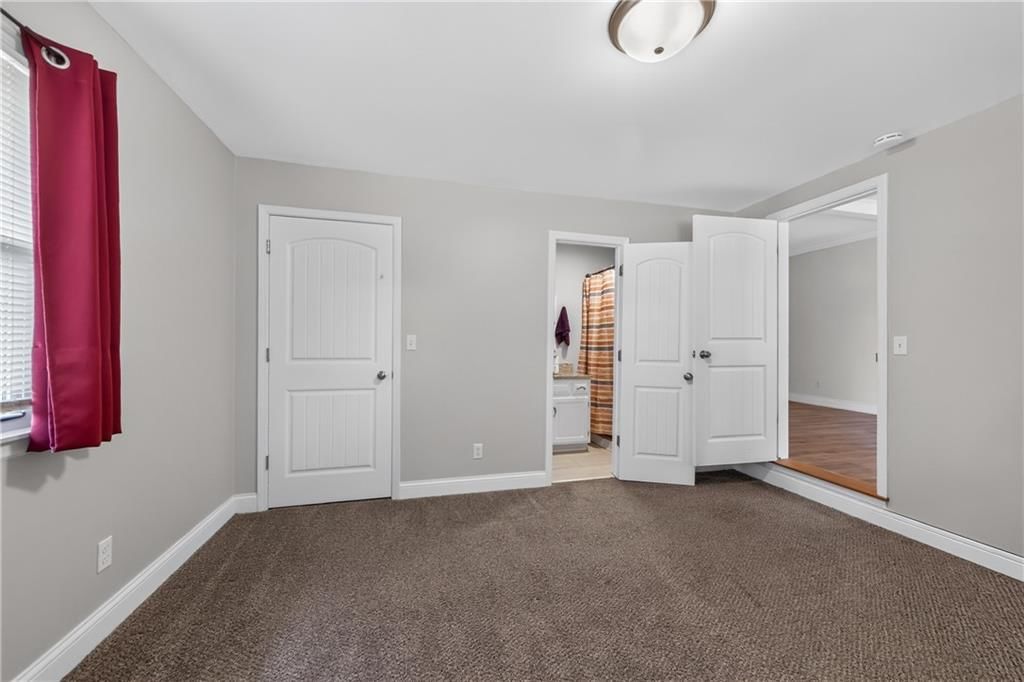 918 N Claremont Street — photo 12