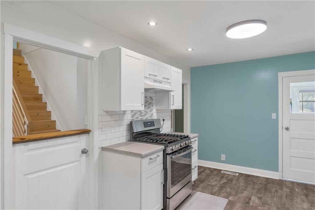 918 N Claremont Street — photo 21