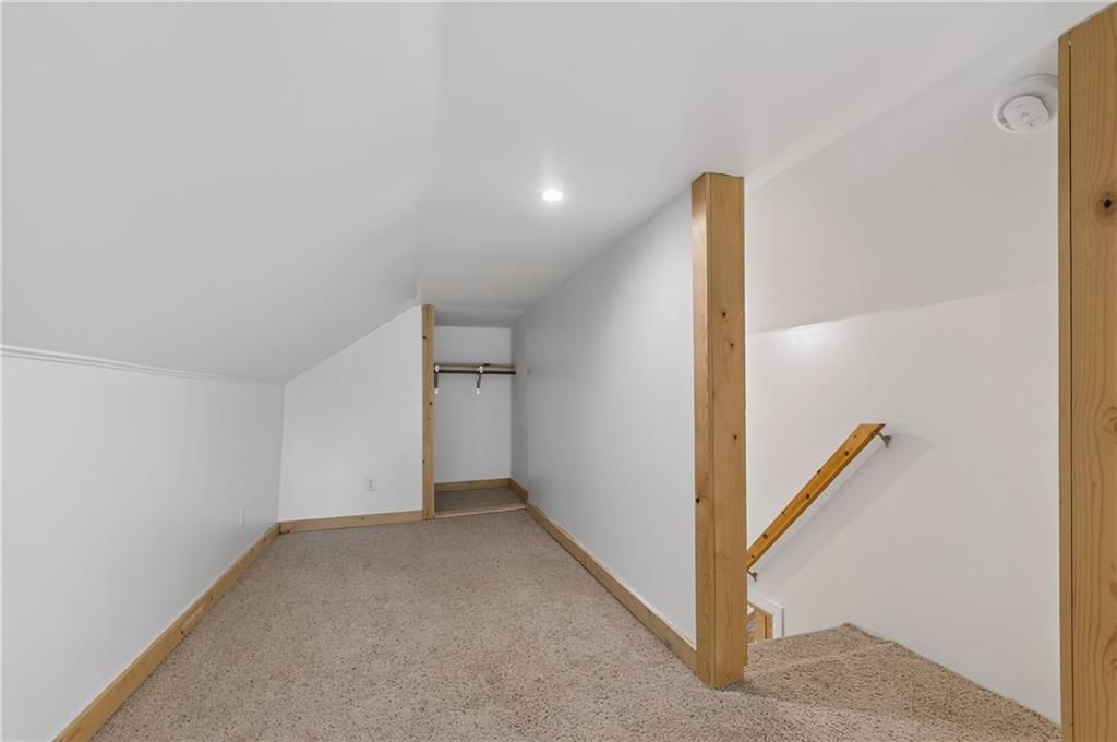 918 N Claremont Street — photo 29
