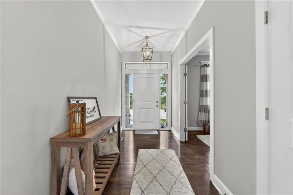 4401 NE Gateway Drive — photo 14