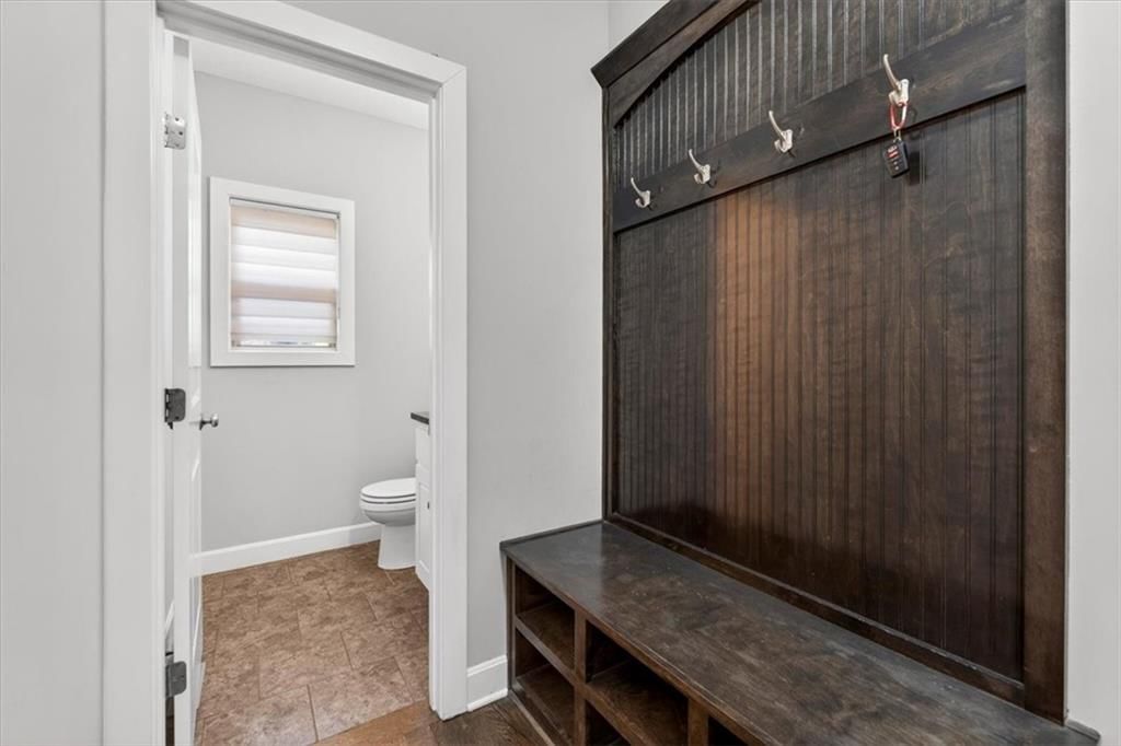 4401 NE Gateway Drive — photo 17