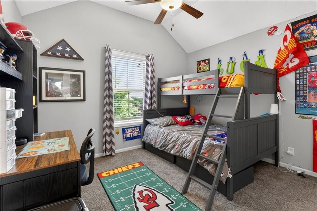 4401 NE Gateway Drive — photo 20