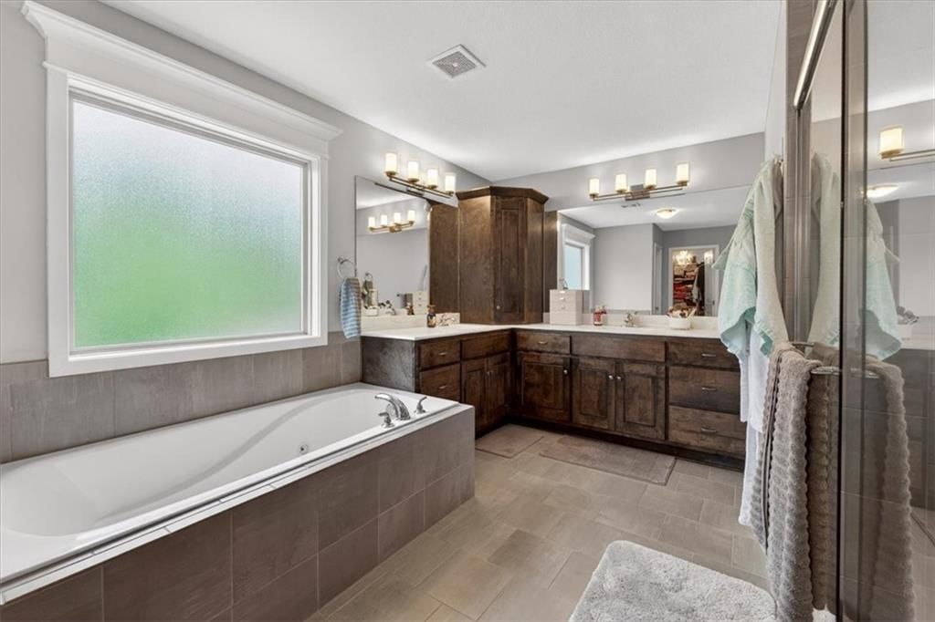 4401 NE Gateway Drive — photo 30