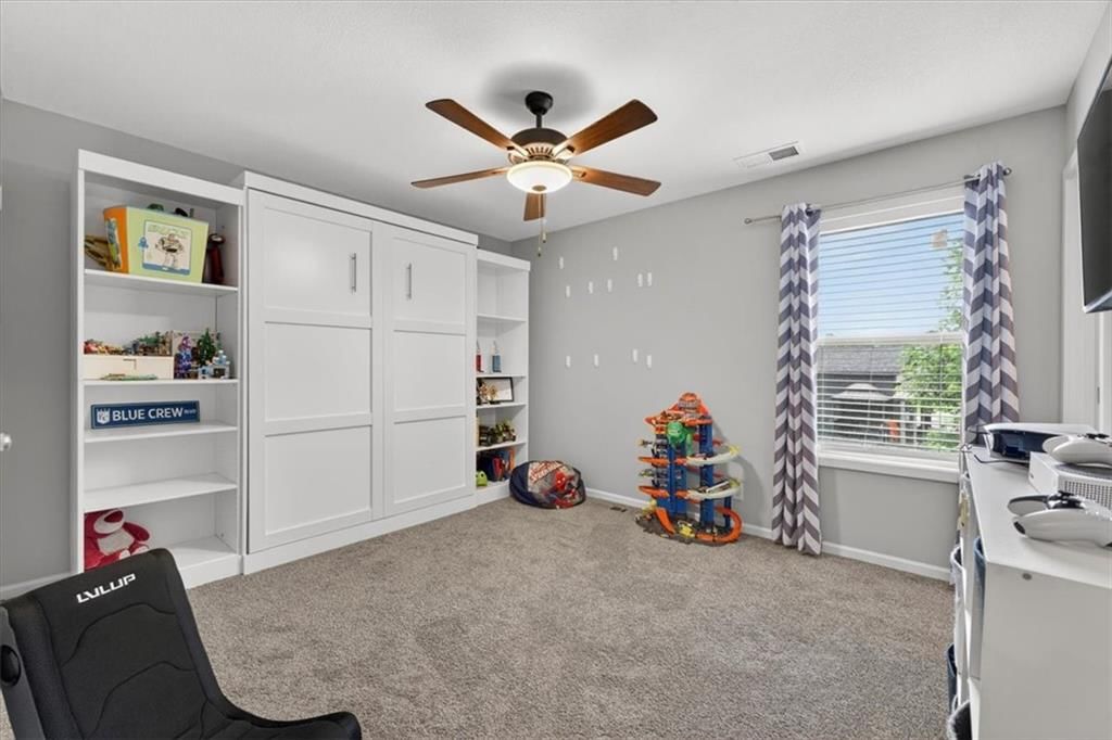 4401 NE Gateway Drive — photo 38