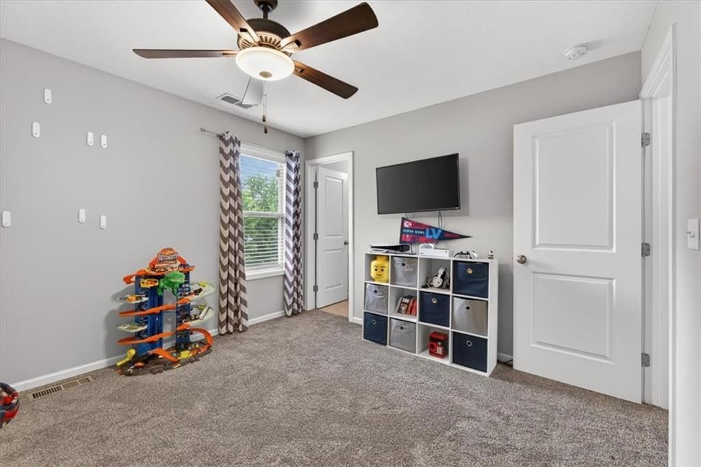 4401 NE Gateway Drive — photo 39