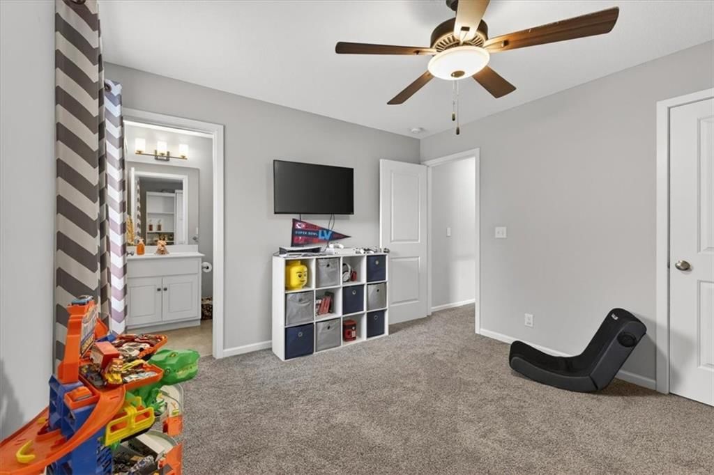 4401 NE Gateway Drive — photo 40