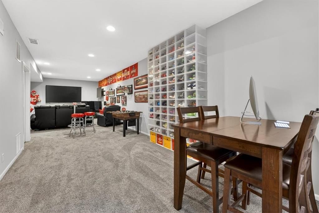 4401 NE Gateway Drive — photo 49