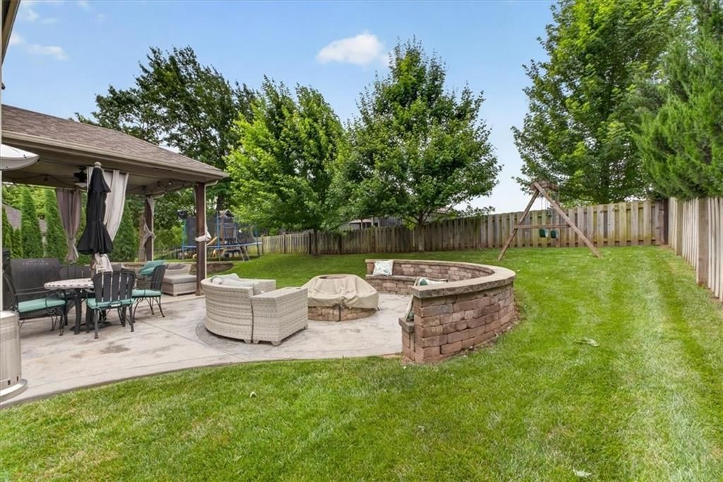 4401 NE Gateway Drive — photo 61