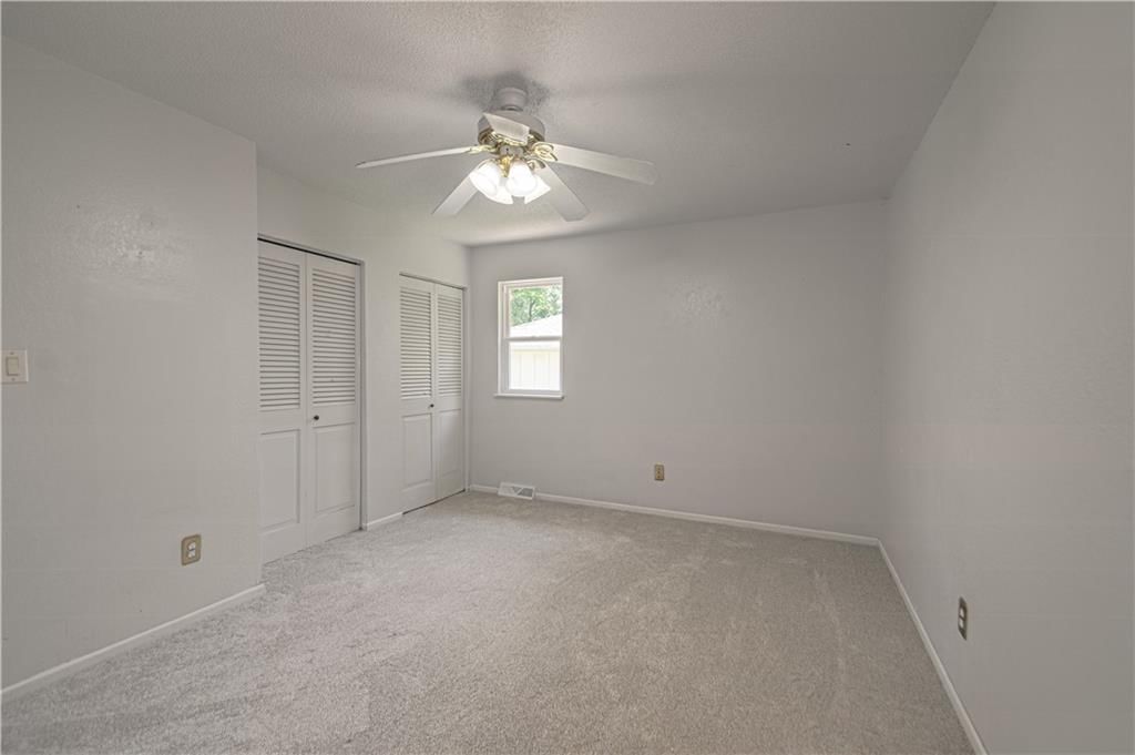 1809 SE Abbey Street — photo 16