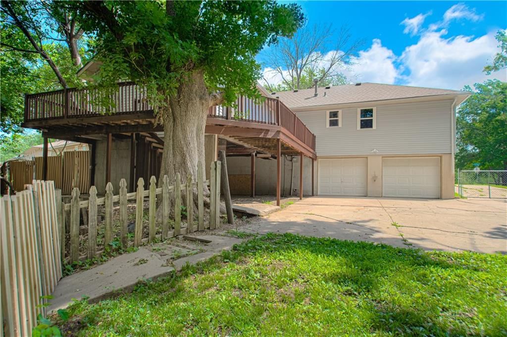 1809 SE Abbey Street — photo 34