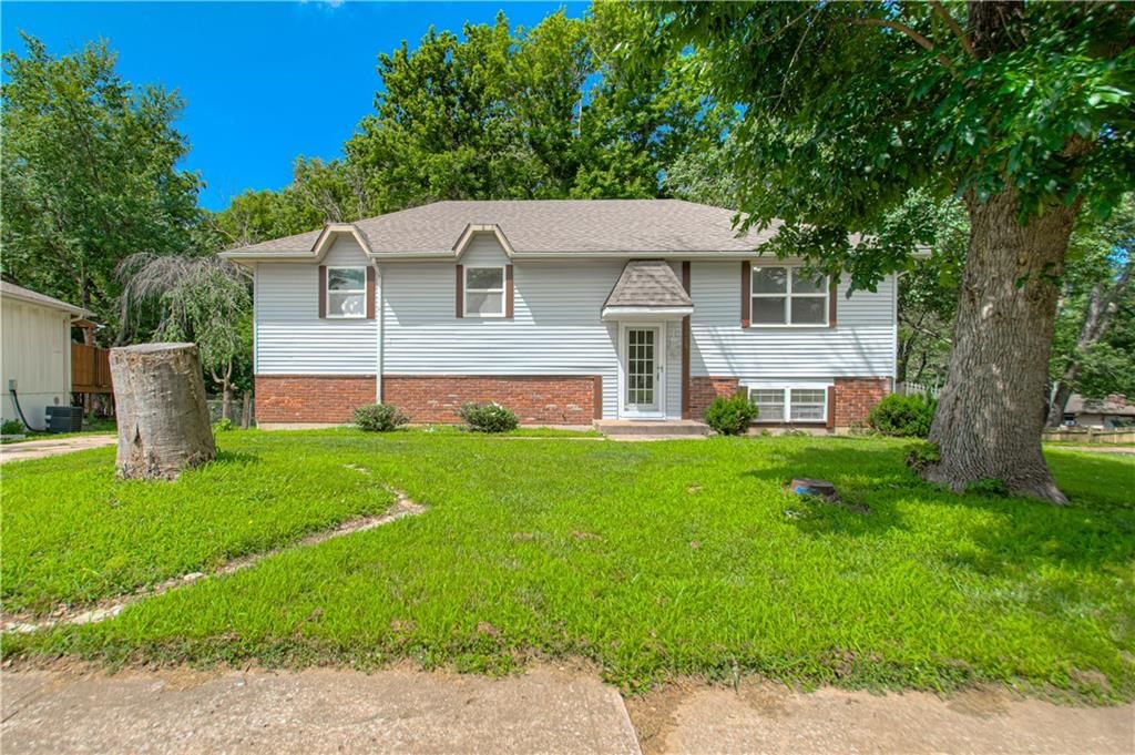 1809 SE Abbey Street — photo 40