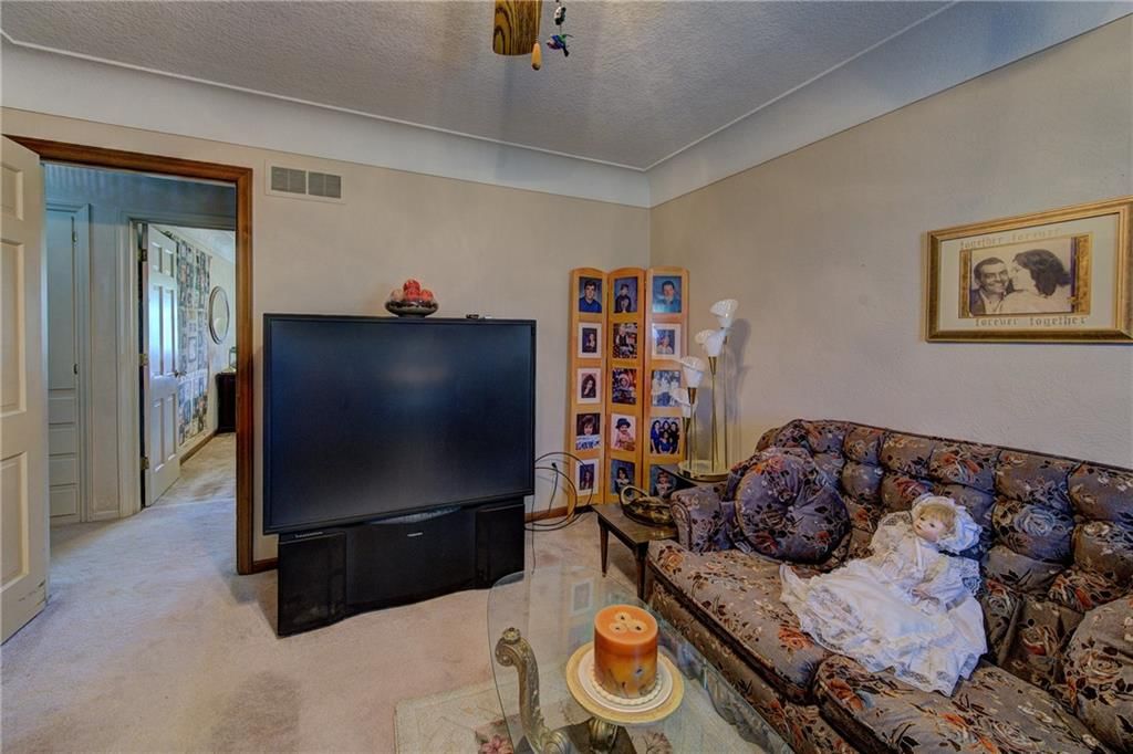 3630 S Forest Avenue — photo 30