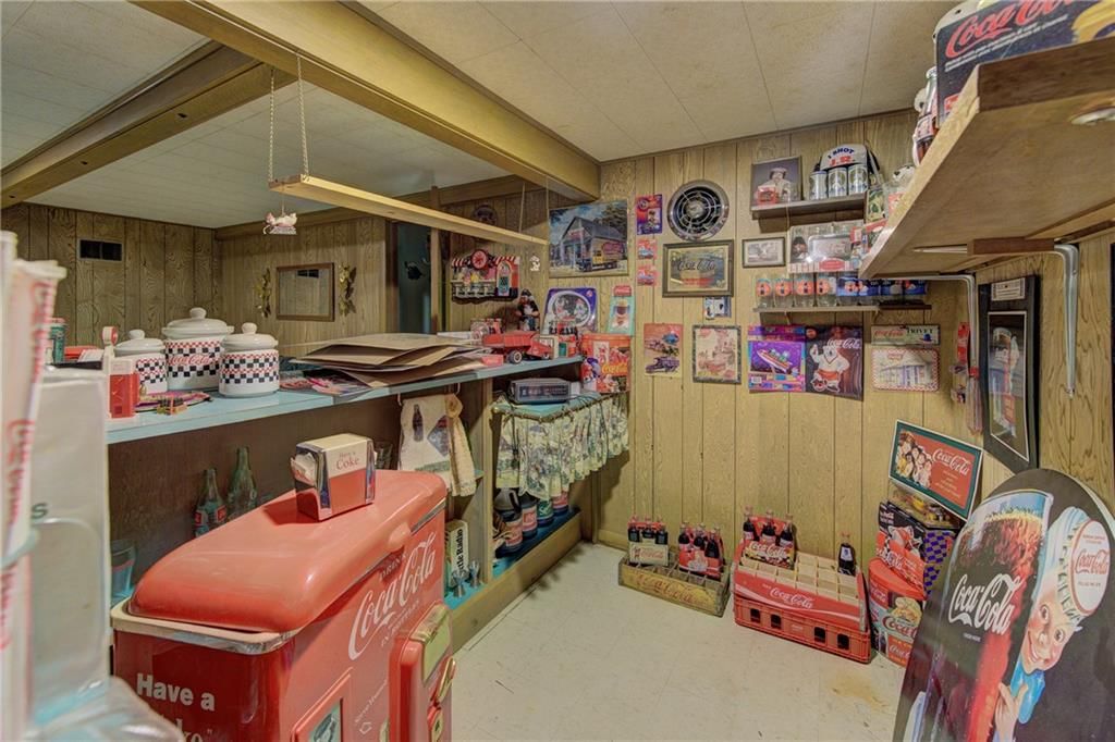 3630 S Forest Avenue — photo 36