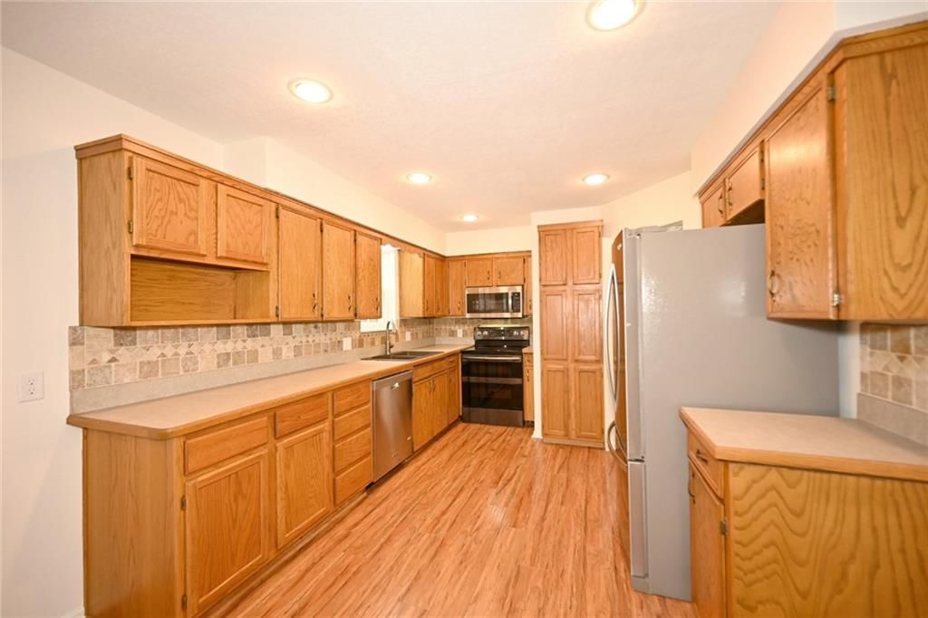 118 Town Court Circle — photo 14