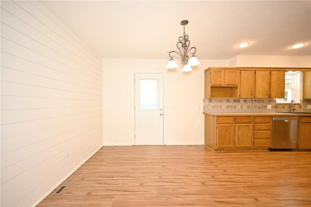118 Town Court Circle — photo 15