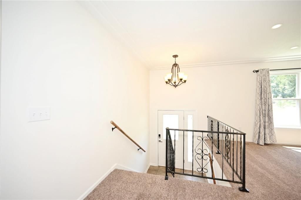 118 Town Court Circle — photo 17