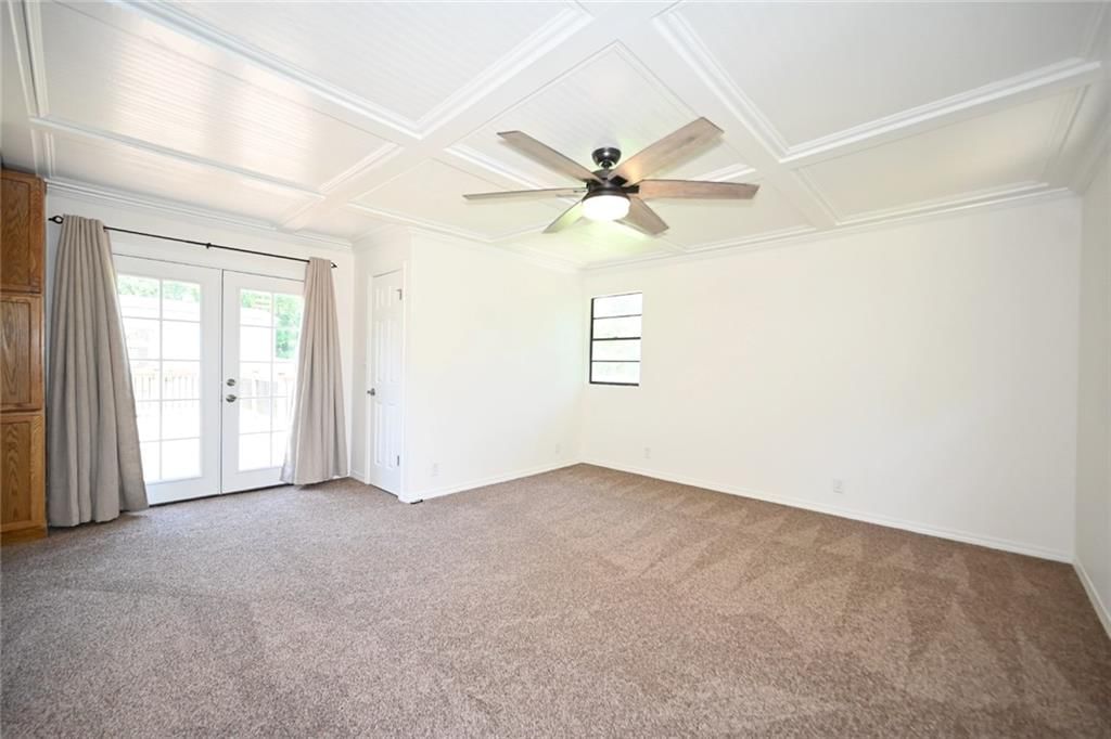 118 Town Court Circle — photo 22