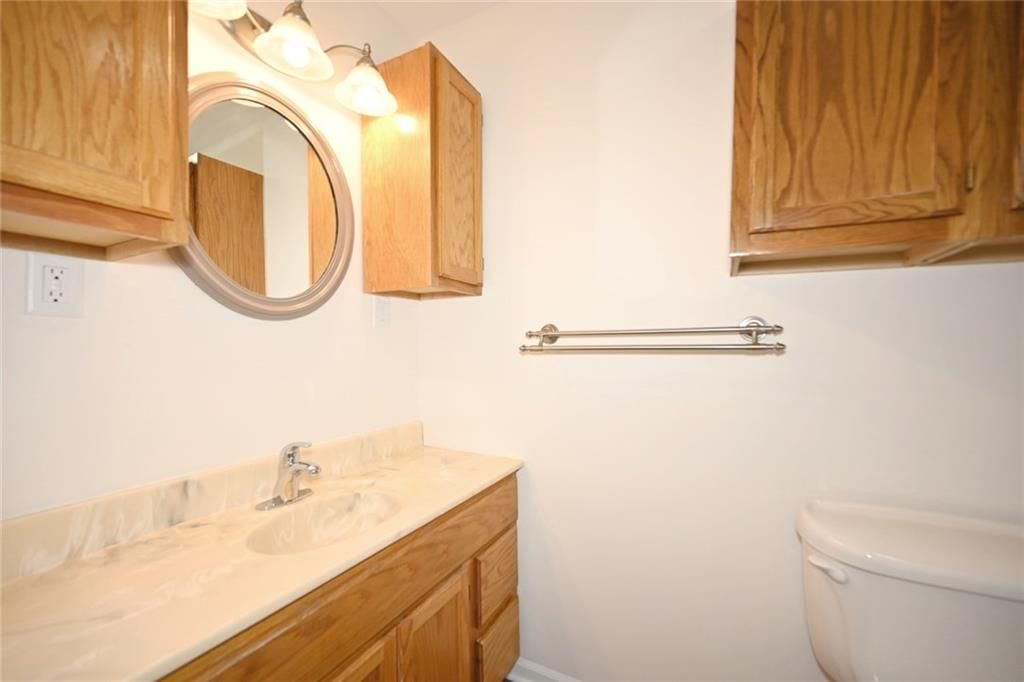 118 Town Court Circle — photo 26
