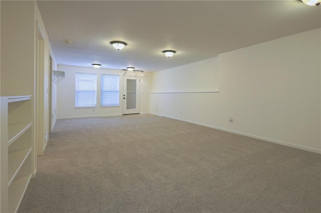 12202 N Highland Avenue — photo 47