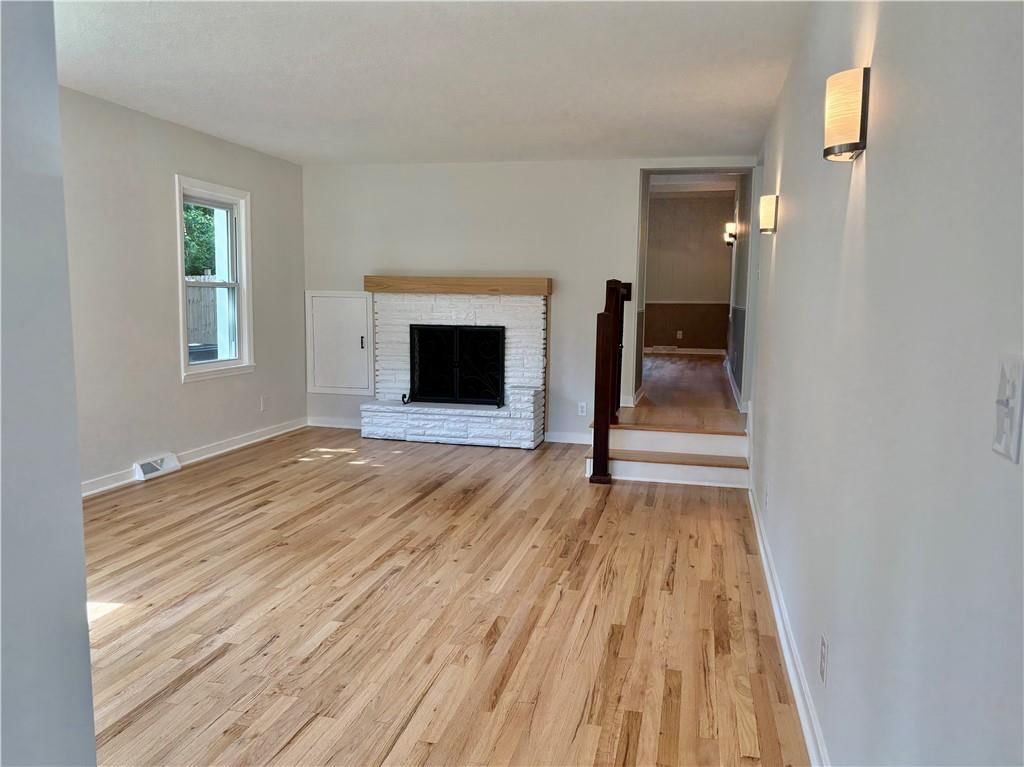 2500 W 47th Terrace — photo 4