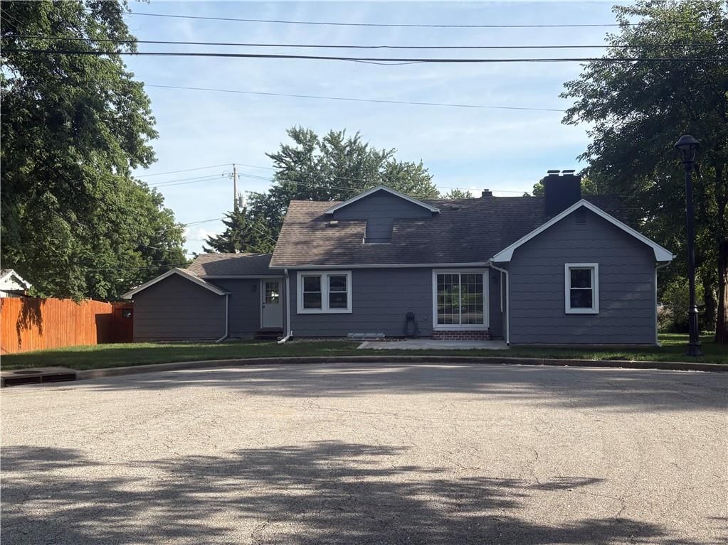 2500 W 47th Terrace — photo 35