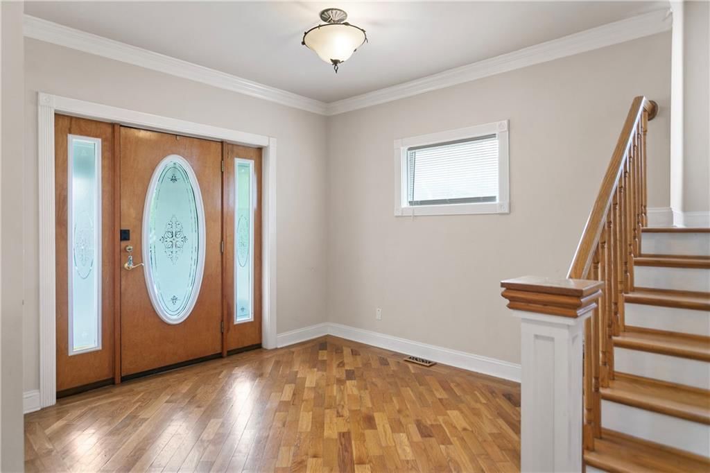3527 Kenwood Avenue — photo 5