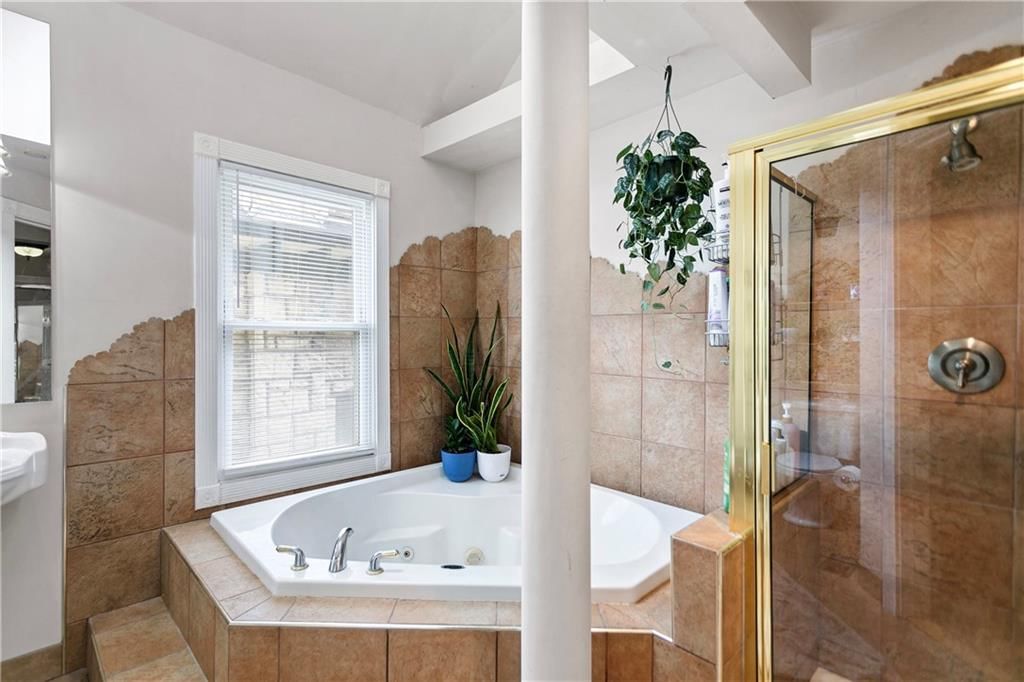 3527 Kenwood Avenue — photo 21