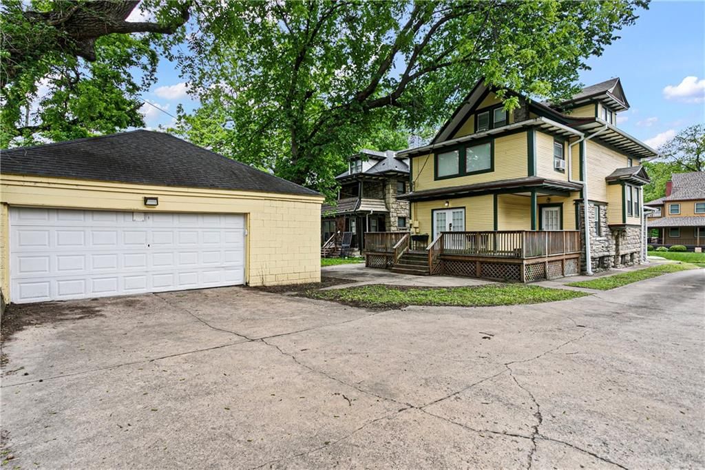 3527 Kenwood Avenue — photo 29