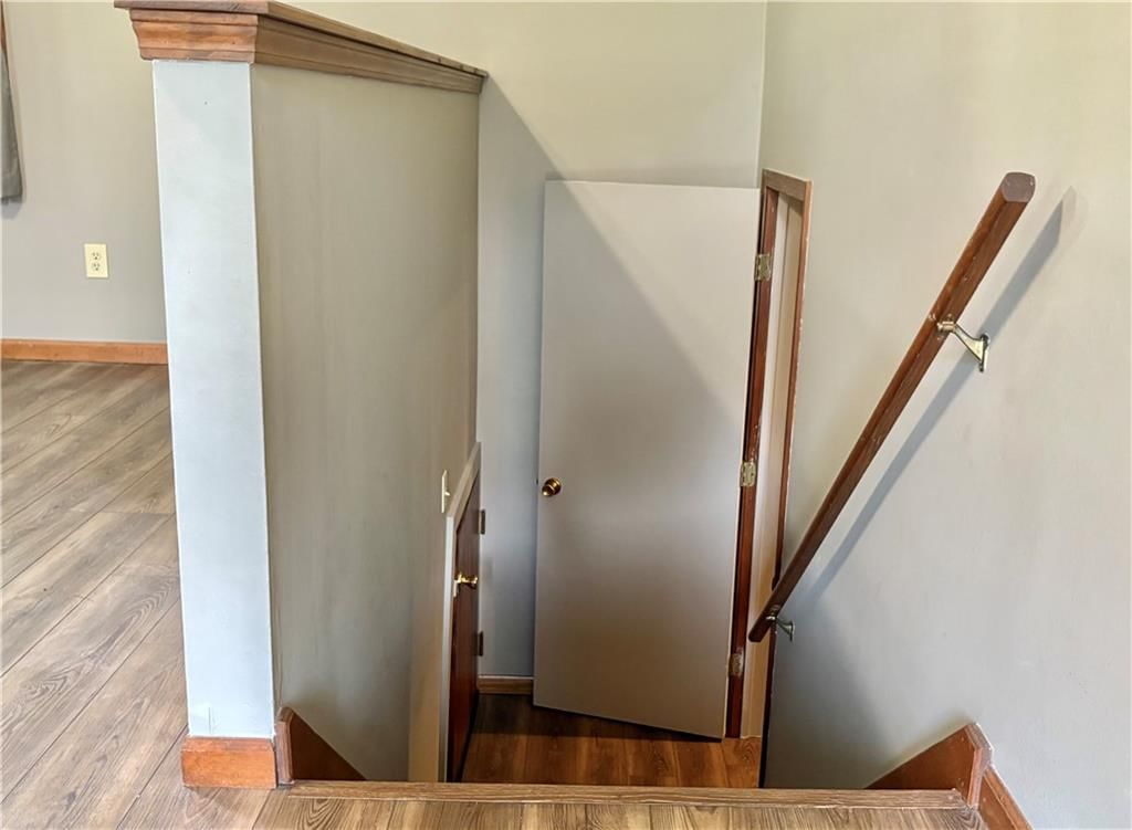 819 E Northview Street — photo 21