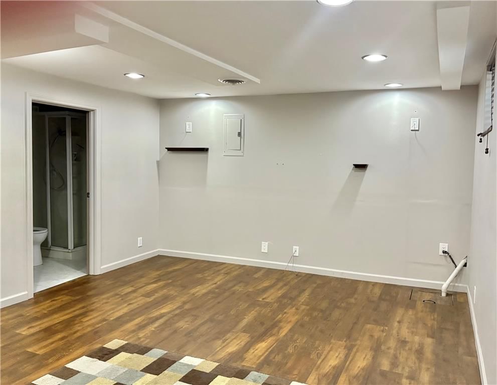 819 E Northview Street — photo 22