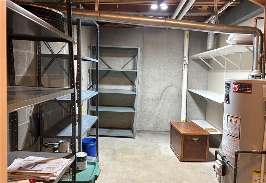 819 E Northview Street — photo 25