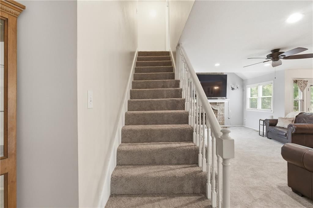 3800 NE Shady Lane Drive — photo 24