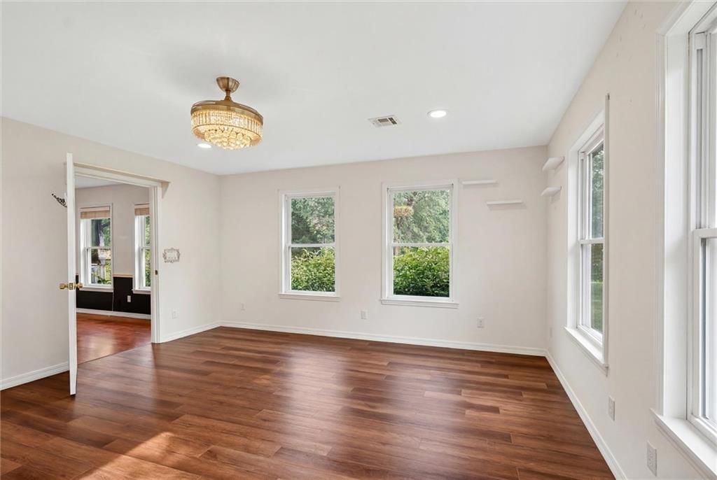 3303 W 2nd Street — photo 10